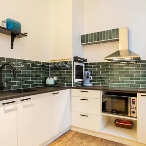 Appartement Blue Lagoon In The City, Antwerpen